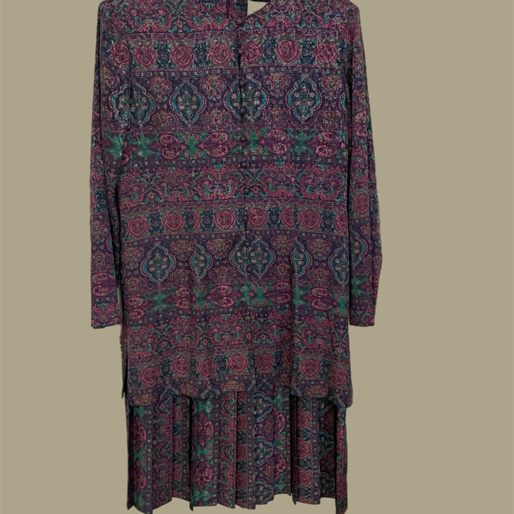 Elegant Paisley Long Sleeve Dress